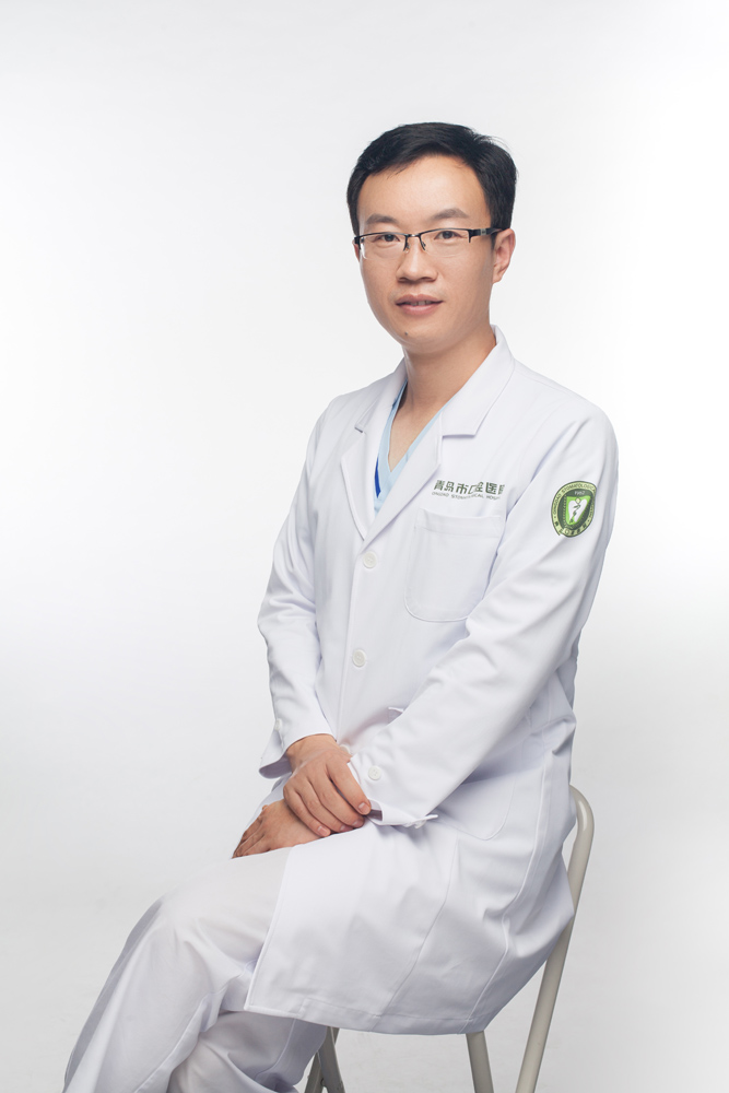 王明臻